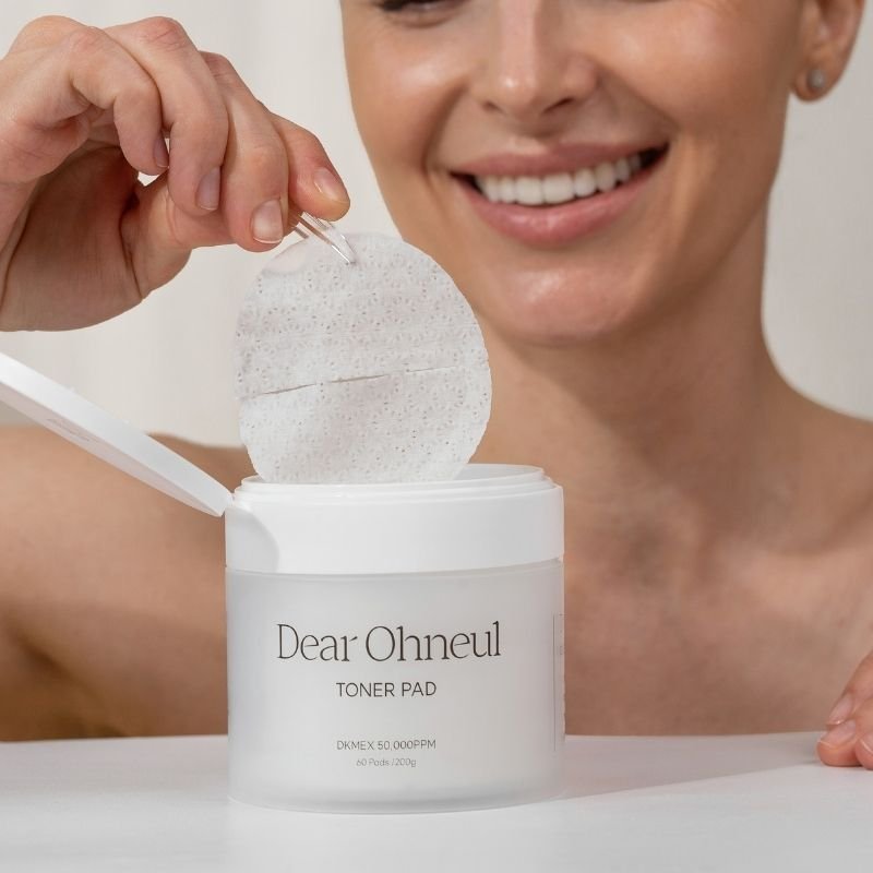 Modelis istraukia DEAR OHNEUL Toner Pad toniko diskeli is indelio