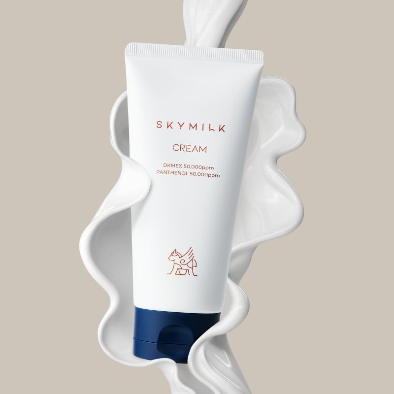 SKYMILK Panthenol raminantis veido kremas jautriai odai su asilės pienu ir DKMEX® - nuotrauka 3